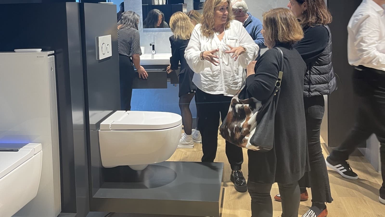 Apresentação AquaClean Alba no showroom de Lisboa