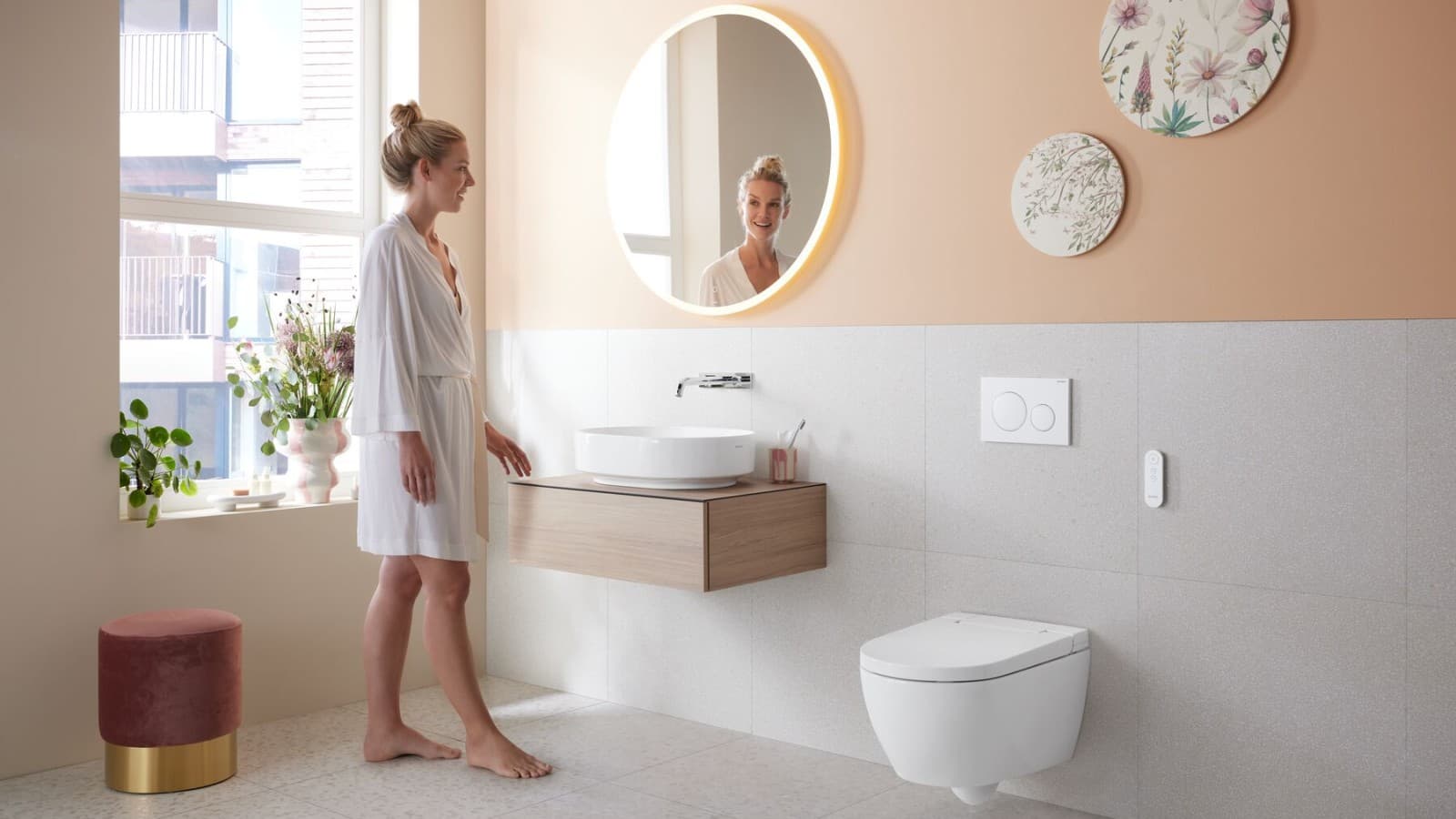 Casa de banho com a Geberit AquaClean Alba Casa de banho com a Geberit AquaClean Alba