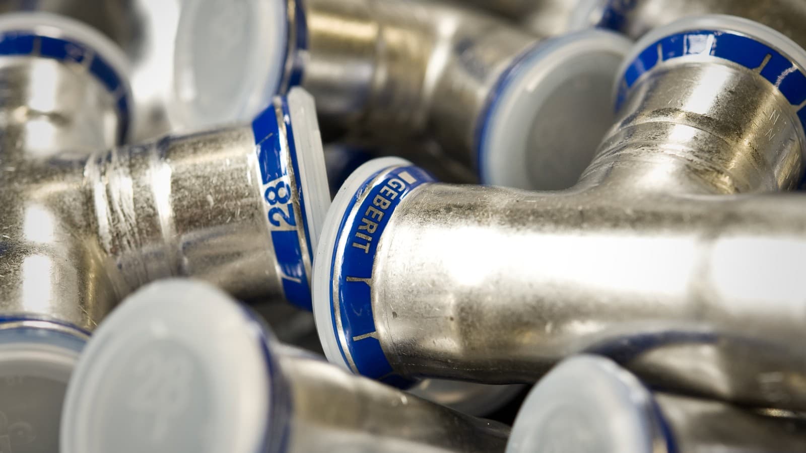 Geberit Mapress Aço Inoxidável em produção Geberit Mapress Aço Inoxidável em produção