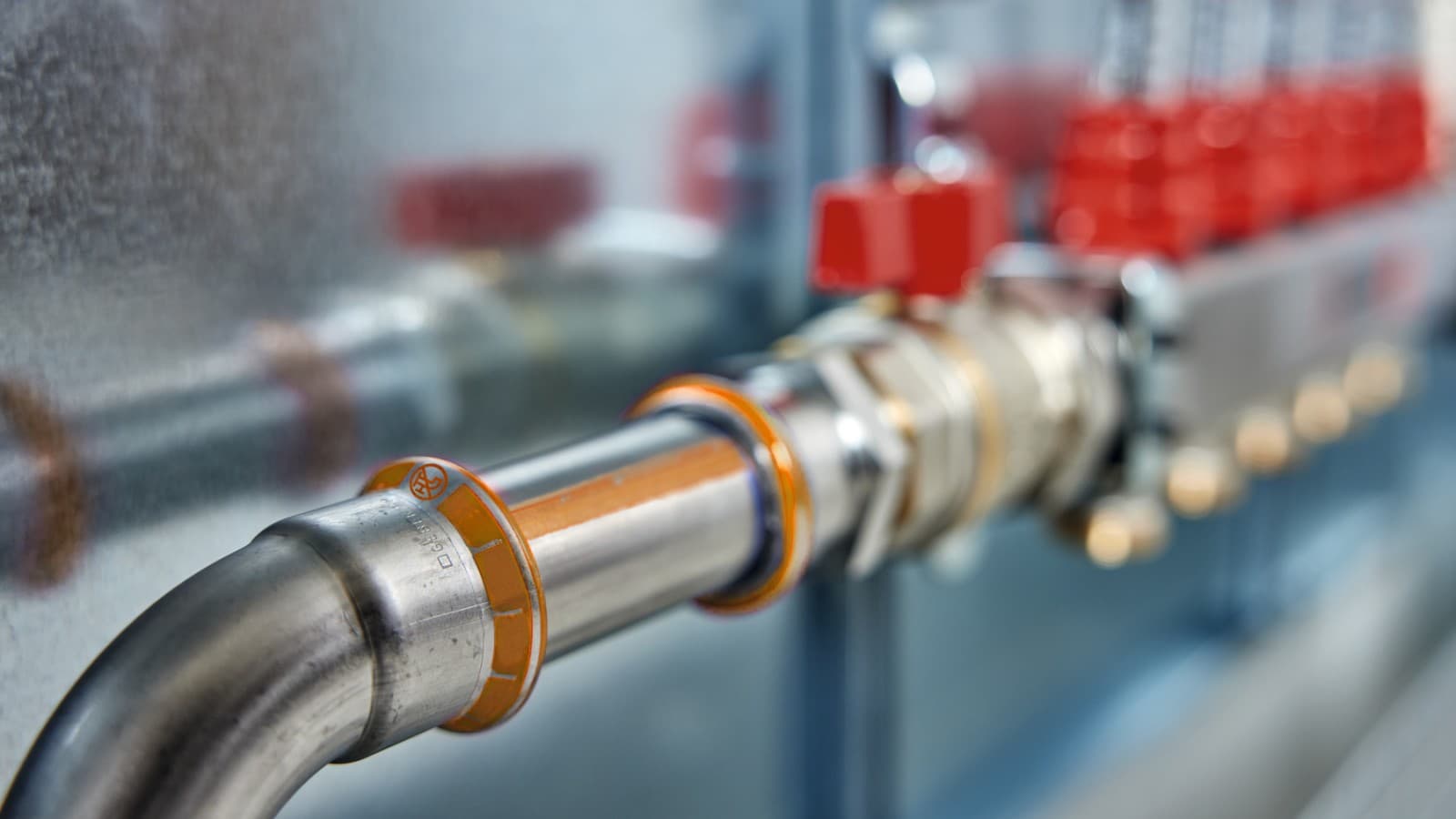 Montagem simples com o Geberit Mapress Therm Montagem simples com o Geberit Mapress Therm